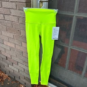 NWT Lululemon Highlight Yellow Wunder Under Pant Size 2